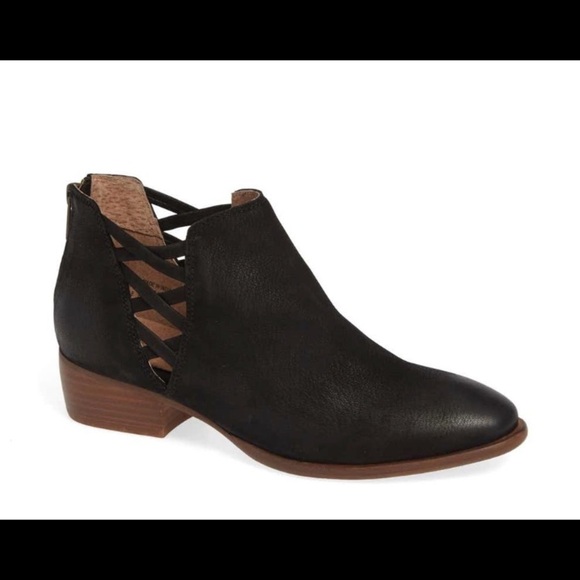 SEYCHELLES Remembrance Elegant Black Ankle Booties with Cutout Design/size 6 - Picture 1 of 9